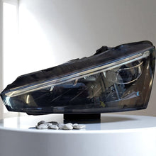 Laden Sie das Bild in den Galerie-Viewer, Frontscheinwerfer Skoda Scala 657941015A Vorderseite Scheinwerfer Headlight SCH2576560068wh