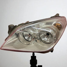 Laden Sie das Bild in den Galerie-Viewer, Frontscheinwerfer Opel Astra H 13239288LH Ein Stück (Rechts oder Links) SCH8406047525pg