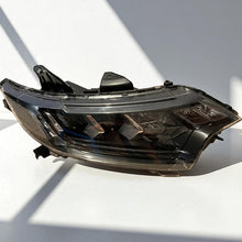Laden Sie das Bild in den Galerie-Viewer, Frontscheinwerfer Mitsubishi Outlander LED Rechts Scheinwerfer Headlight SCH8515416205ej