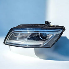 Laden Sie das Bild in den Galerie-Viewer, Frontscheinwerfer Audi Q5 8R0941031 Links Scheinwerfer Headlight