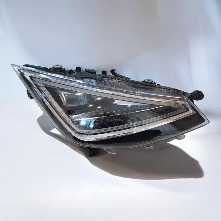 Frontscheinwerfer Seat Ibiza 6F1941008F LED Rechts Scheinwerfer Headlight