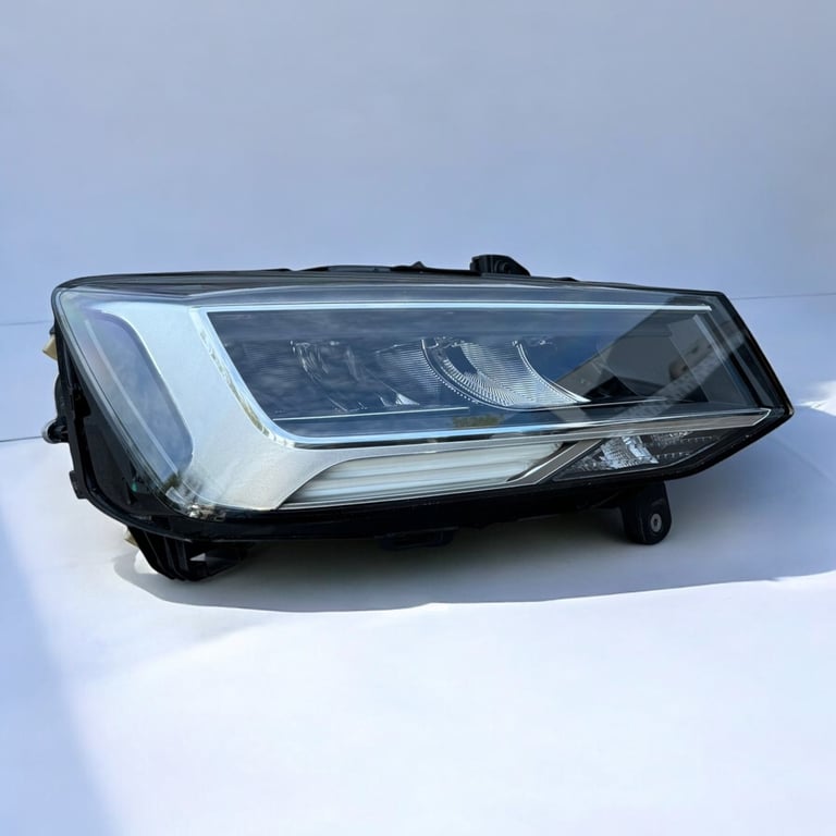 Frontscheinwerfer Audi Q2 81A941012 LED Rechts Scheinwerfer Headlight