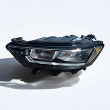 Laden Sie das Bild in den Galerie-Viewer, Frontscheinwerfer VW Troc 2GA941005B LED Links Scheinwerfer Headlight