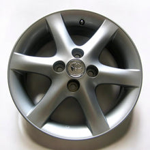 Laden Sie das Bild in den Galerie-Viewer, 1x Alufelge 15 Zoll 6.0&quot; 4x100 45ET Glanz Silber HL16936A Toyota Corolla