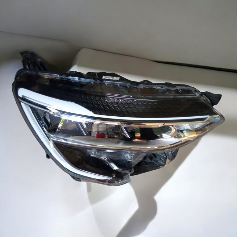 Frontscheinwerfer Renault Arkana 260107780R LED Rechts Scheinwerfer Headlight