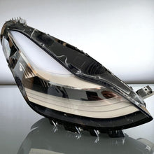 Laden Sie das Bild in den Galerie-Viewer, Frontscheinwerfer Tesla Model 3 1077376-40-B LED Rechts Scheinwerfer Headlight