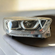Laden Sie das Bild in den Galerie-Viewer, Frontscheinwerfer Ford Kuga GV41-13W029-CG LED Rechts Scheinwerfer Headlight SCH5275697165ks