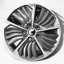 Load image into Gallery viewer, 1x Alufelge 16 Zoll 6.5&quot; 5x114.3 50ET Glanz Silber 52910-G2700 Hyundai Ioniq Mg