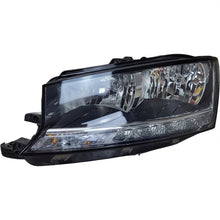 Load image into Gallery viewer, Frontscheinwerfer Skoda Fabia III 6V1941015D Links Scheinwerfer Headlight