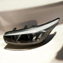 Laden Sie das Bild in den Galerie-Viewer, Frontscheinwerfer Kia Ceed 92101-A2260 LED Links Scheinwerfer Headlight