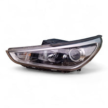 Laden Sie das Bild in den Galerie-Viewer, Frontscheinwerfer Hyundai I30 G492121030 Links Scheinwerfer Headlight SCH7639575957cs