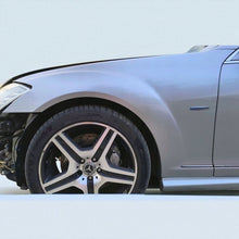 Laden Sie das Bild in den Galerie-Viewer, Kotflügel Mercedes-Benz W221 A2218800118 Vorne Links