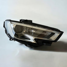 Laden Sie das Bild in den Galerie-Viewer, Frontscheinwerfer Audi A3 8V0941006E Rechts Scheinwerfer Headlight