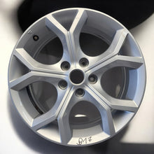 Load image into Gallery viewer, 1x Alufelge 17 Zoll 7.0&quot; 5x114.3 35ET Glanz Silber 403006PA1A Nissan Juke