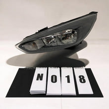 Laden Sie das Bild in den Galerie-Viewer, Frontscheinwerfer Ford Focus F1EB13W030PD Links Scheinwerfer Headlight SCH3952303208as