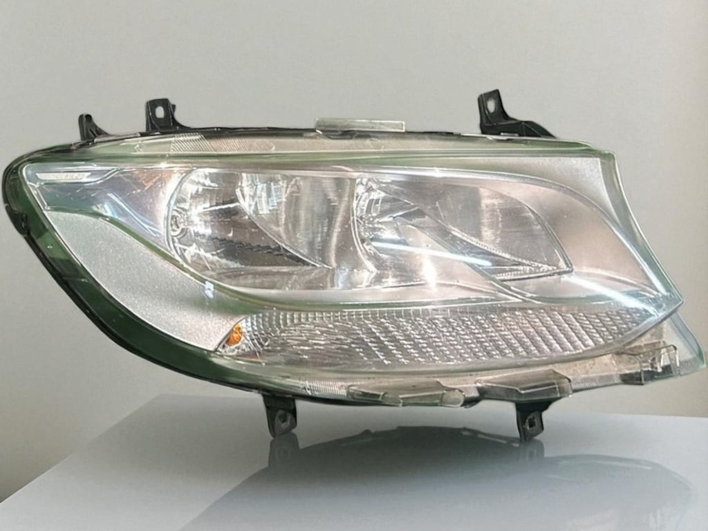 Frontscheinwerfer Mercedes-Benz Sprinter A9109060100 Rechts Headlight