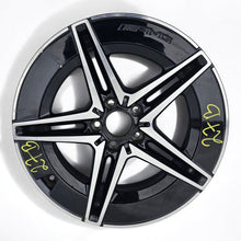 Laden Sie das Bild in den Galerie-Viewer, 1x Alufelge 18 Zoll 7.5&quot; 5x112 40ET A2064011700 Mercedes-Benz W206 Rim Wheel