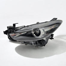 Laden Sie das Bild in den Galerie-Viewer, Frontscheinwerfer Mazda 3 BSP551040 Links Scheinwerfer Headlight