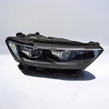 Laden Sie das Bild in den Galerie-Viewer, Frontscheinwerfer VW Troc T-Roc T Roc 2GA941036D Rechts Scheinwerfer Headlight