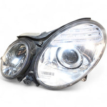 Laden Sie das Bild in den Galerie-Viewer, Frontscheinwerfer Mercedes-Benz W211 E4143901 Links Scheinwerfer Headlight SCH1645989005nh