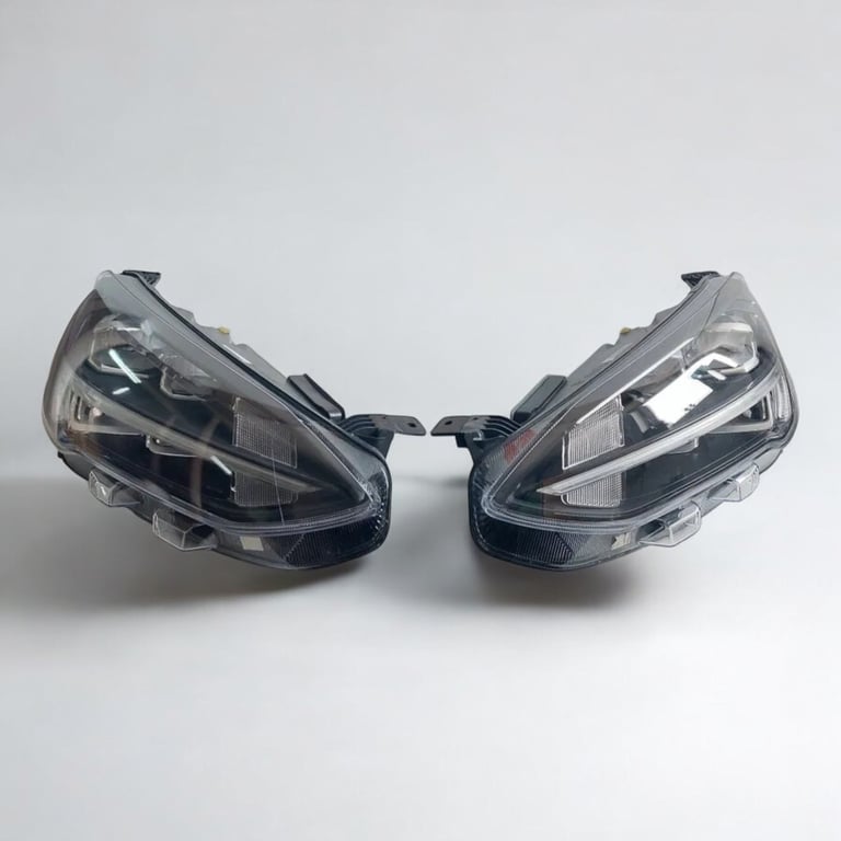 Frontscheinwerfer Ford Focus JX7B-13E014-CE JX7B-13E015-CE LED Rechts oder Links