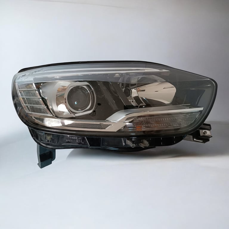 Frontscheinwerfer Renault Scenic 260101685R Rechts Scheinwerfer Headlight