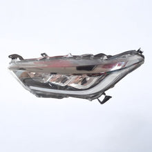 Laden Sie das Bild in den Galerie-Viewer, Frontscheinwerfer Toyota 4 IV Yaris Links Scheinwerfer Headlight