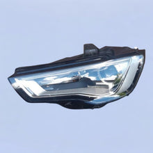 Load image into Gallery viewer, Frontscheinwerfer Audi A3 8V0941043C Links Scheinwerfer Headlight