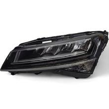 Laden Sie das Bild in den Galerie-Viewer, Frontscheinwerfer Skoda Superb III 3V1941015C LED Ein Stück (Rechts oder Links)