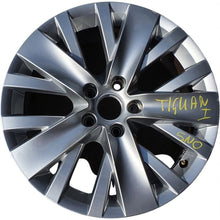 Load image into Gallery viewer, 1x Alufelge 17 Zoll 7.0&quot; 5x112 43ET 561601025AA VW Passat Tiguan Rim Wheel