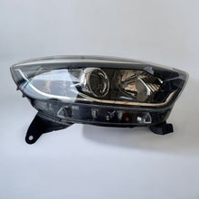 Load image into Gallery viewer, Frontscheinwerfer Renault Captur I 260102734R Rechts Scheinwerfer Headlight SCH2185875004hi