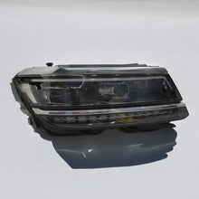 Load image into Gallery viewer, Frontscheinwerfer VW Tiguan 5NB941082A 030110123600 Full LED Rechts Headlight