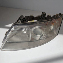 Laden Sie das Bild in den Galerie-Viewer, Frontscheinwerfer Saab 93 9-3 Xenon Links Scheinwerfer Headlight