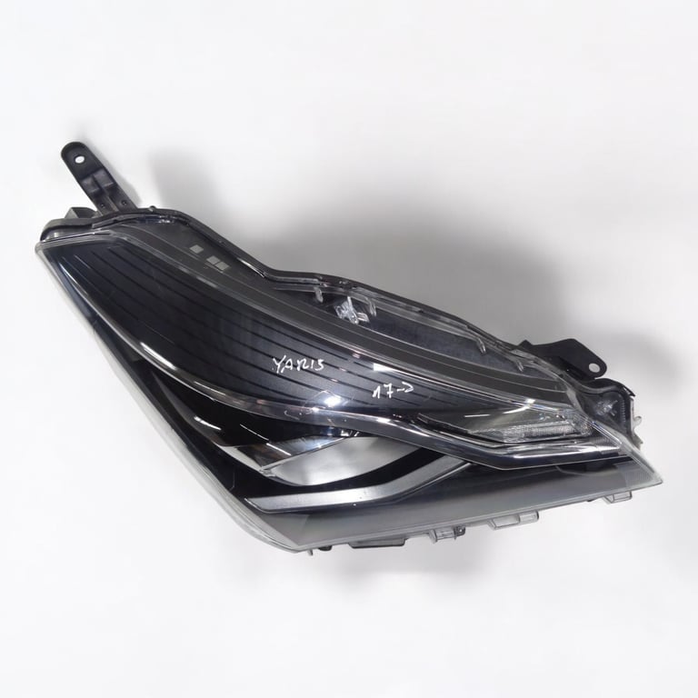 Frontscheinwerfer Toyota Yaris SSP6600 LED Rechts Scheinwerfer Headlight
