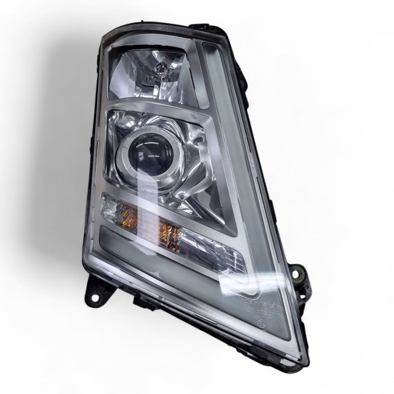 Frontscheinwerfer Volvo 21221137 Xenon Rechts Scheinwerfer Headlight SCH5025713668iy