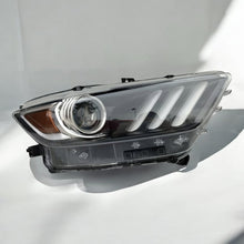 Laden Sie das Bild in den Galerie-Viewer, Frontscheinwerfer Ford FR3B-13005-B Xenon Rechts Scheinwerfer Headlight SCH3844903991cs