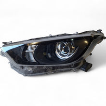 Load image into Gallery viewer, Frontscheinwerfer Toyota Yaris Links Scheinwerfer Headlight SCH3695559394wq
