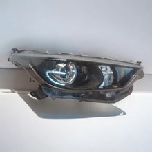 Load image into Gallery viewer, Frontscheinwerfer Toyota Yaris LED Rechts Scheinwerfer Headlight