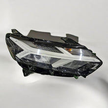 Laden Sie das Bild in den Galerie-Viewer, Frontscheinwerfer Dacia Sandero III 260107920R LED Rechts Scheinwerfer Headlight