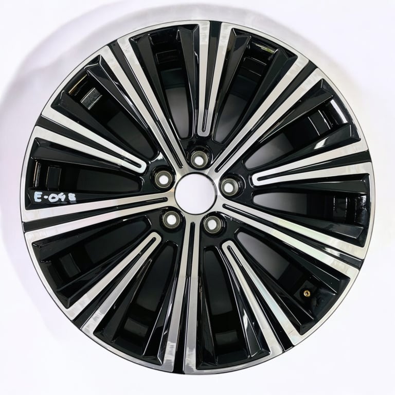 1x Alufelge 18 Zoll 8.0" 5x108 42ET 32243391 Volvo V60 Rim Wheel