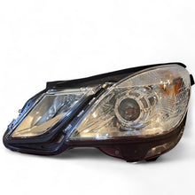 Laden Sie das Bild in den Galerie-Viewer, Frontscheinwerfer Mercedes-Benz W212 1EL01080001 Links Scheinwerfer Headlight SCH3114931301sb