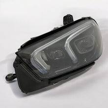 Laden Sie das Bild in den Galerie-Viewer, Frontscheinwerfer Mercedes-Benz Gle V167 A1679064104 Links Headlight