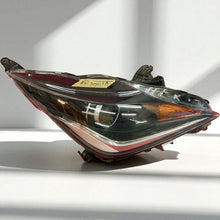Load image into Gallery viewer, Frontscheinwerfer Toyota Aygo Rechts Scheinwerfer Headlight SCH6890340144qq