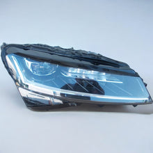Laden Sie das Bild in den Galerie-Viewer, Frontscheinwerfer Skoda Superb III 3V1941016D LED Rechts Scheinwerfer Headlight