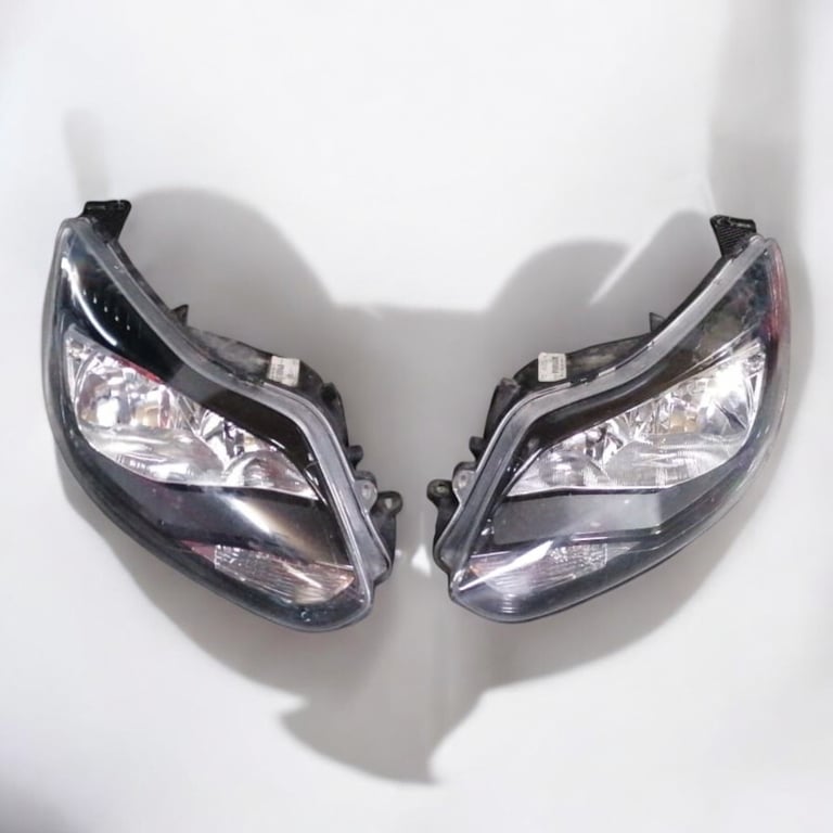 Frontscheinwerfer Ford Focus III Mk Ein Stück (Rechts oder Links) Headlight SCH5549807380my
