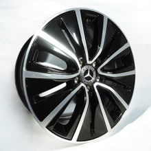 Laden Sie das Bild in den Galerie-Viewer, 4x Alufelge 18 Zoll 8.0&quot; 5x112 33ET Glanz Schwarz A2574010700 Mercedes-Benz