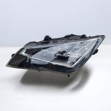 Laden Sie das Bild in den Galerie-Viewer, Frontscheinwerfer Seat Leon 5F1941008B 5F1941007B LED Rechts oder Links
