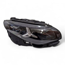 Laden Sie das Bild in den Galerie-Viewer, Frontscheinwerfer Mercedes-Benz Cla A1749064202 Rechts Scheinwerfer Headlight SCH6349555031kx