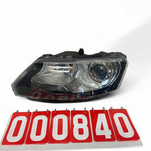 Laden Sie das Bild in den Galerie-Viewer, Frontscheinwerfer Skoda Rapid 5JB941015 Xenon Links Scheinwerfer Headlight SCH7871368098ac