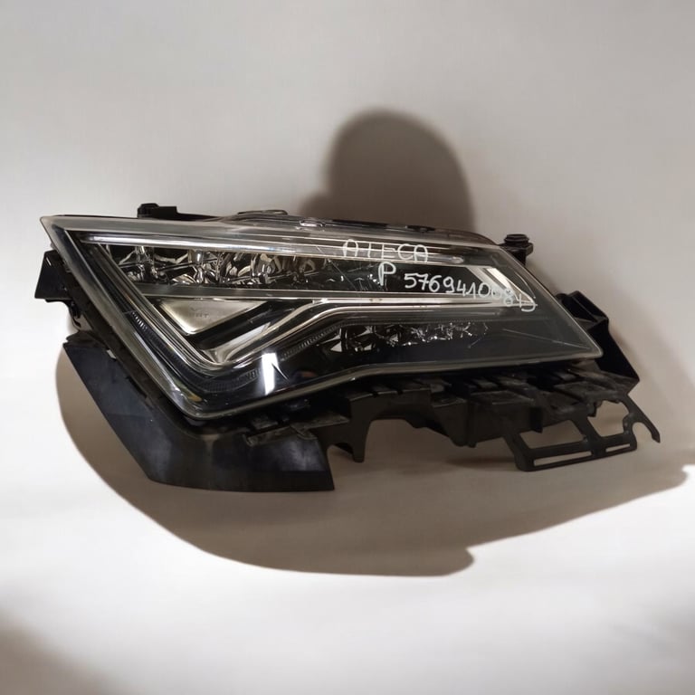 Frontscheinwerfer Seat Ateca 576941008D Rechts Scheinwerfer Headlight